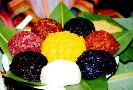 Cơm xôi ngũ sắc